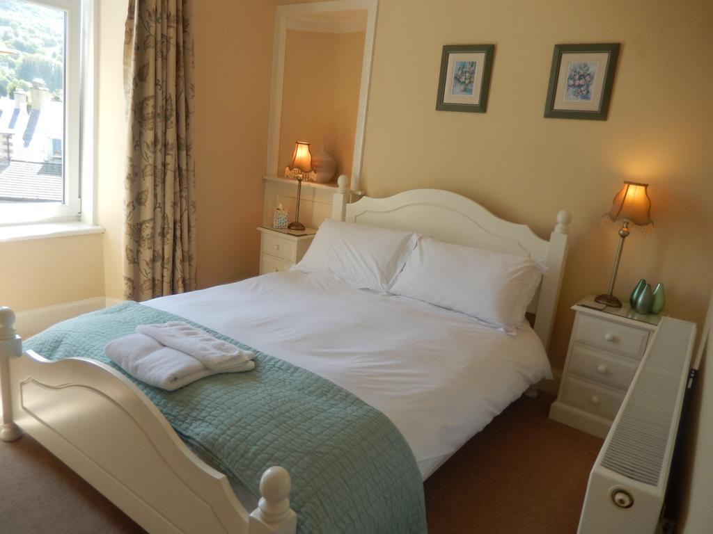 Southcliffe Guest House Тарбърт Екстериор снимка
